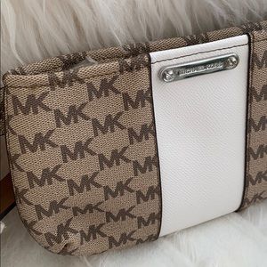 Michael Kors white bag belt